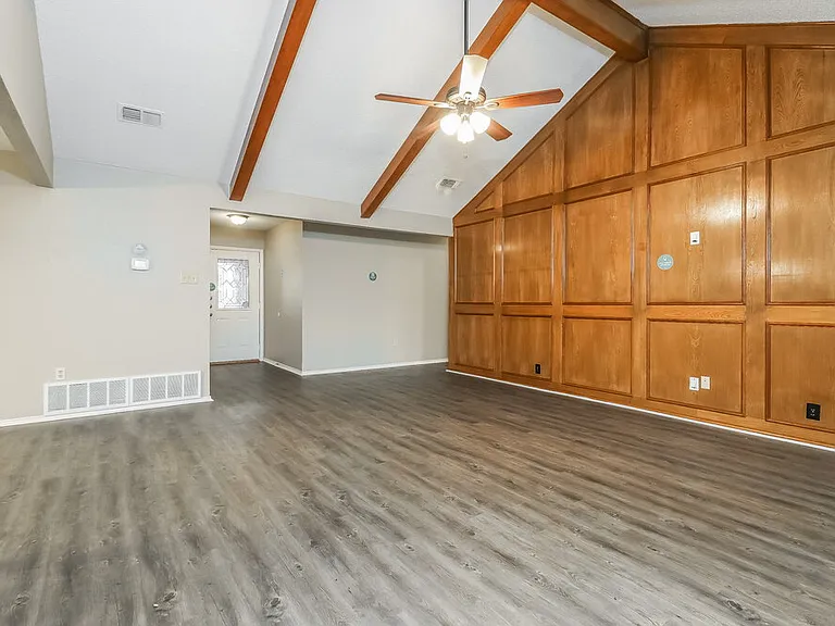 6303 Berlinetta Dr — Photo 4