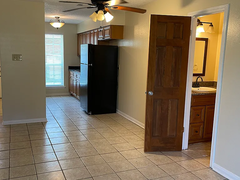 1153 Heather Ln #B — Photo 10