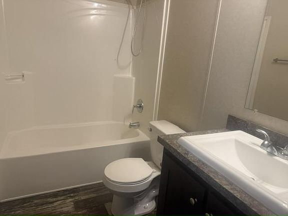 4th image of 3 Mockingbird Ln