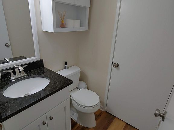 2nd image of 2622 Glengyle Dr #102