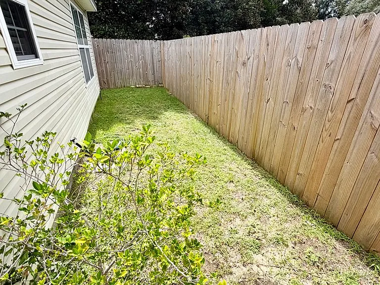 2390 Marina Dr — Photo 36