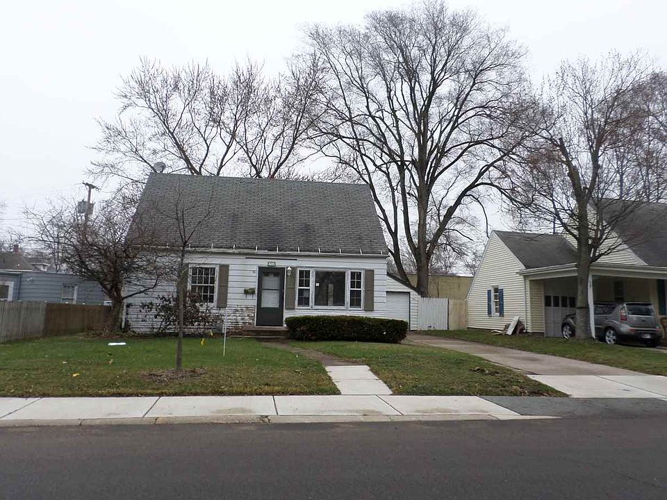 1st image of 908 Baker Dr