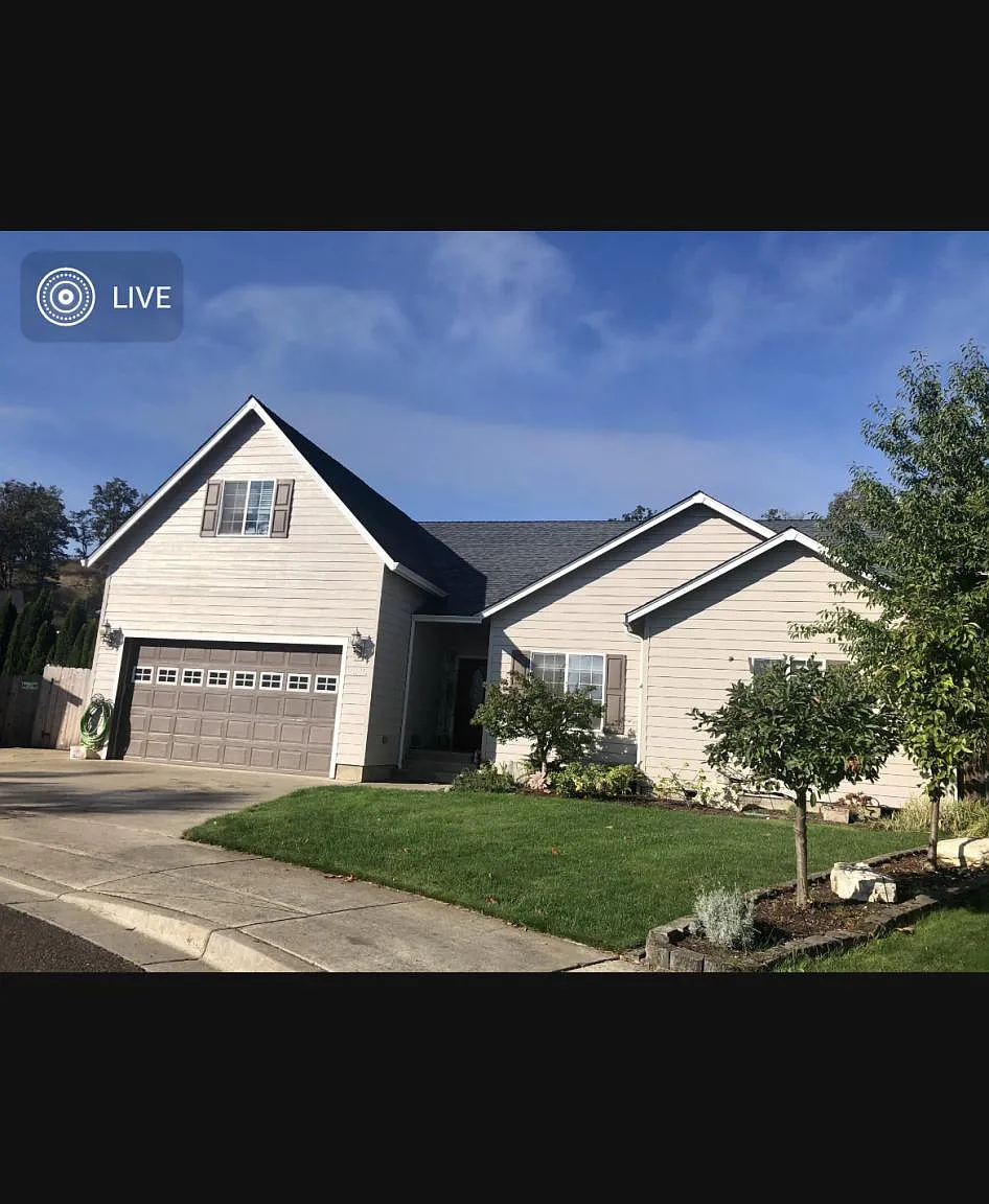 3 bed, 2194 sqft, $2,800 — Photo 1