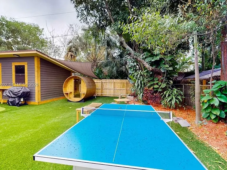 416 SE 19th St #416 — Photo 8