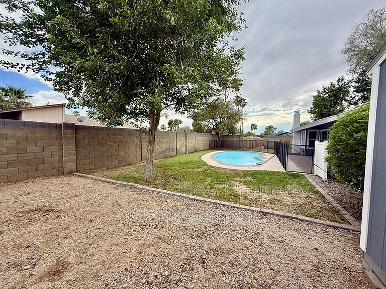 4415 W Gelding Dr — Photo 16