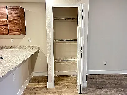 1 bed, 800 sqft, $1,250 — Photo 2