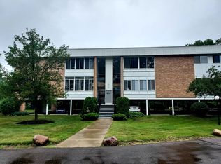 32070 Grand River Ave UNIT 76, Farmington, MI 48336