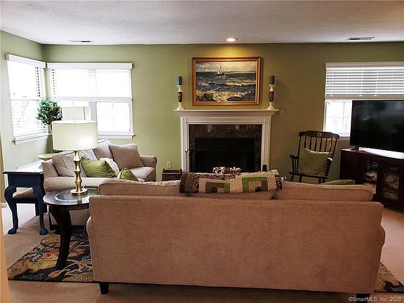 4th image of 206 Limner Cir #206