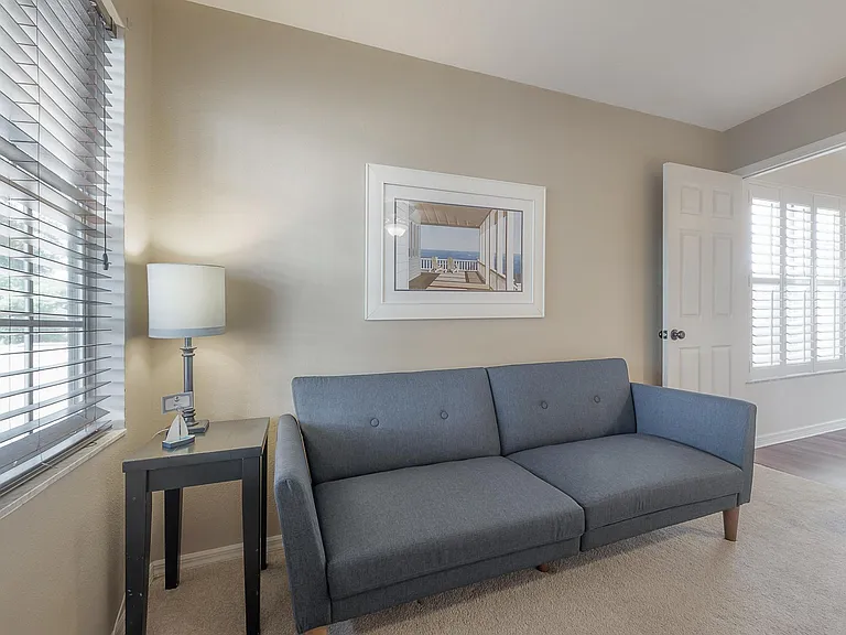 4210 W Roland St — Photo 38