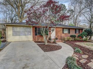 553 Frank Dr, Charlotte, NC 28215