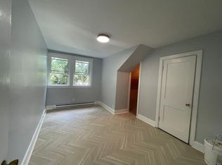 472 Academy Ave FLOOR 3, Providence, RI 02908