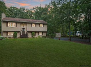 143 Dutchtown Rd, Saugerties, NY 12477