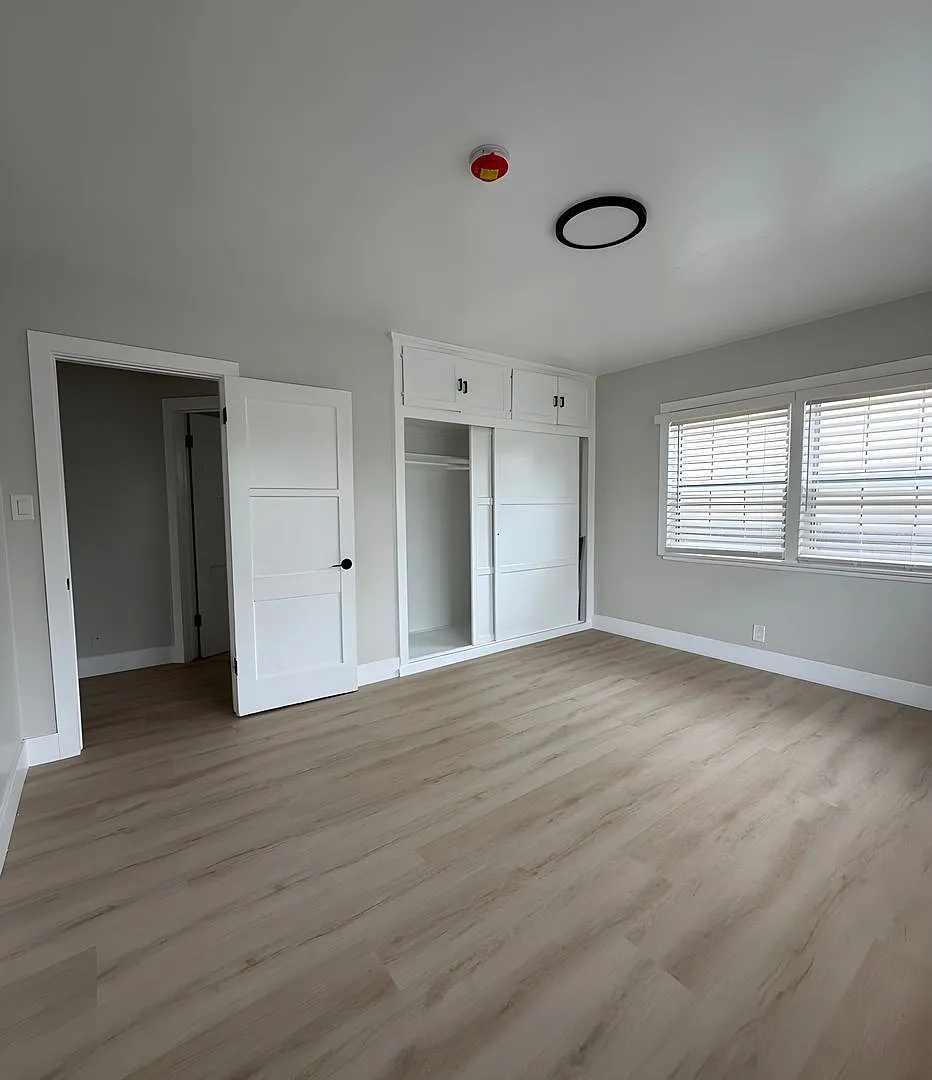 3039 W. Vernon Ave. — Photo 3