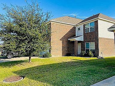 3rd image of 14810 Waverly Hill Ln