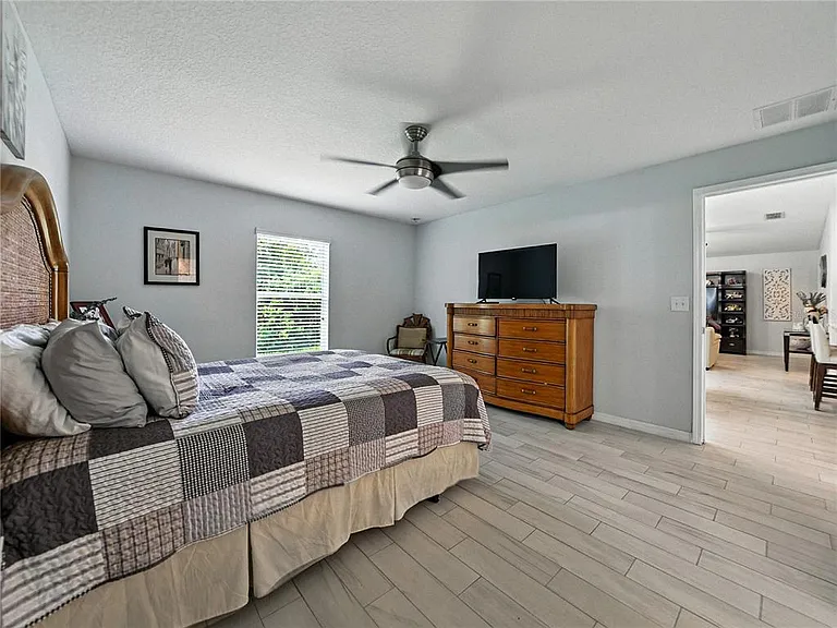149 Cascade Bend Dr — Photo 37