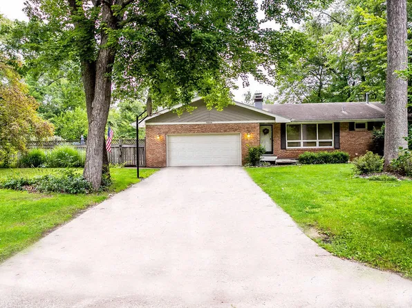 70835 Brande Creek Dr, Edwardsburg, MI 49112