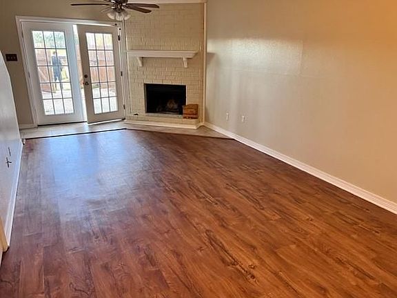 3rd image of 325 Ormond Meadows Dr APT B