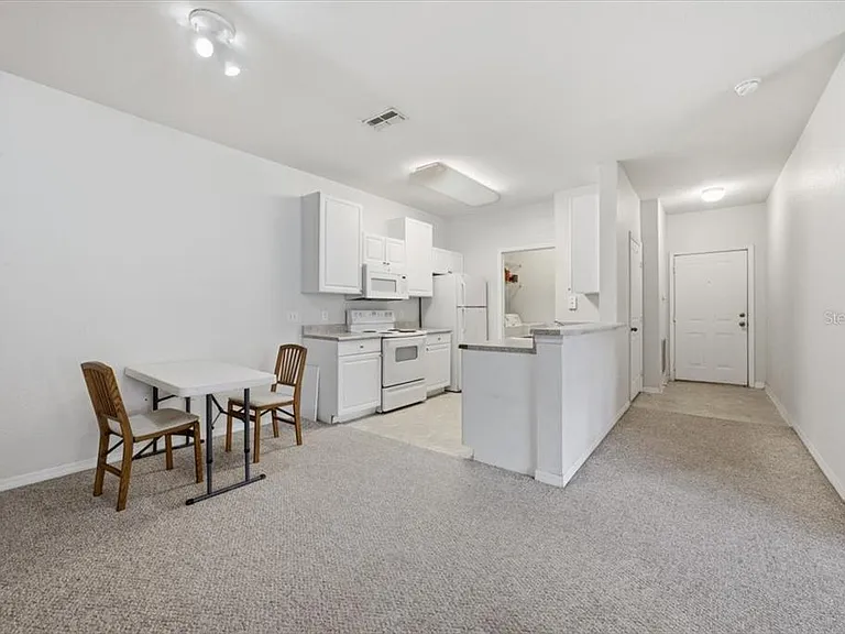 4008 Hemingway Cir — Photo 6