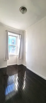 Rented by Oxford Property Group | media 8