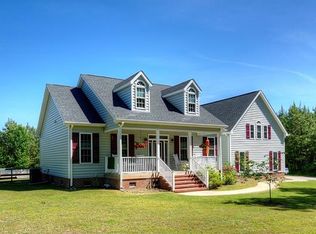 3500 Hollybush Rd, Dendron, VA 23839