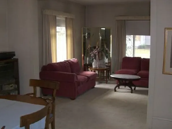 210 N State St, Poplar Grove, IL 61065