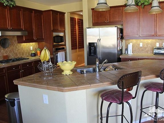 3rd image of 42410 Klondike Way