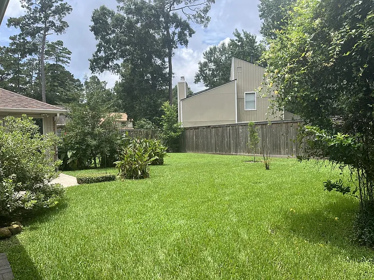 17 Wishbonebush Rd — Photo 33