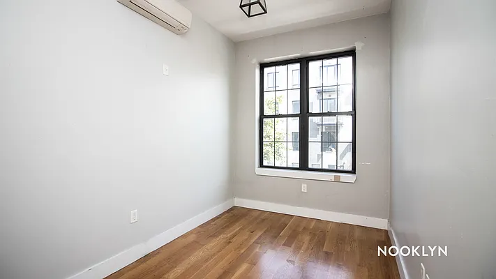 Rented by Nooklyn NYC LLC | media 28