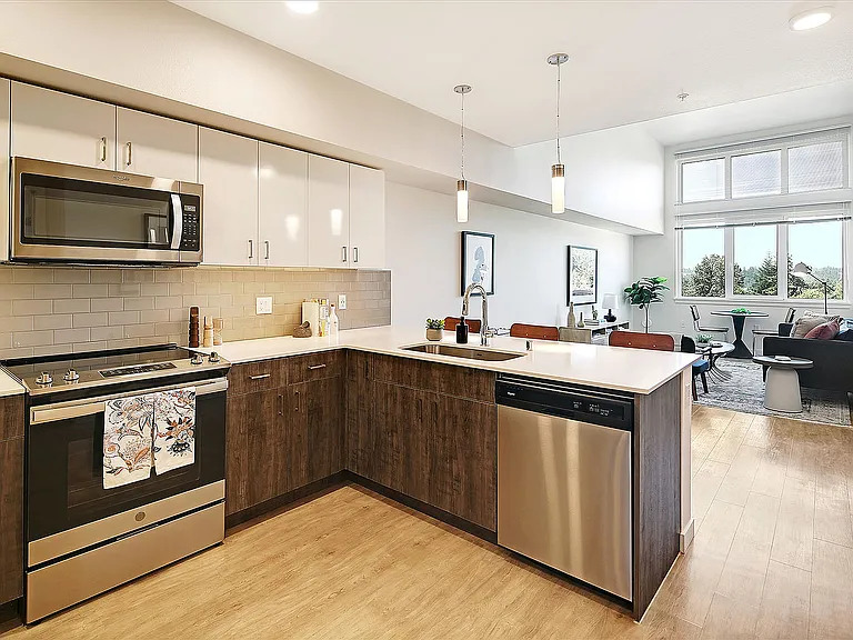 Terrace Station Apartments — Photo 5