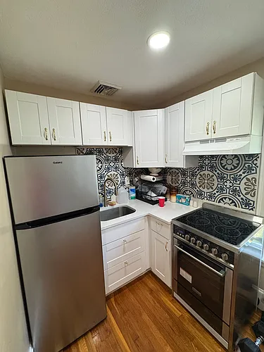 15 Dana Ave Photo 1