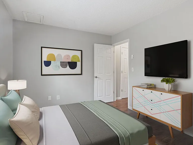 1410 W White River Blvd #13 — Photo 6
