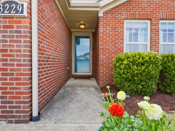 3229 Creek Path Ln, Lexington, KY 40511