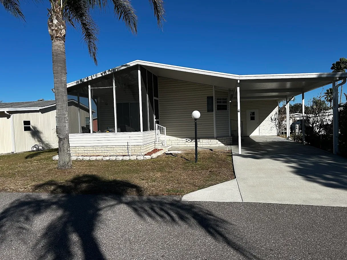 2 bed, 1008 sqft, $1,200 — Photo 2