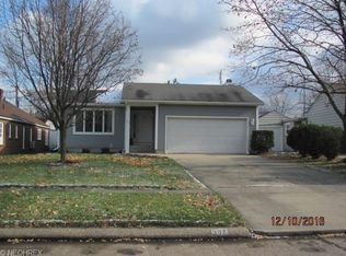 307 Day Dr, Lorain, OH 44052