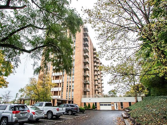 2nd image of 2230 S Patterson Blvd APT 61