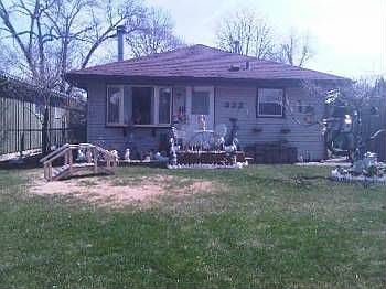 2nd image of 333 N Oak St