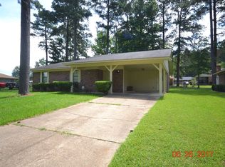 2704 Amhurst St, Magnolia, AR 71753