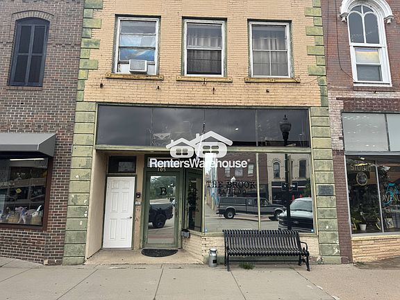 4th image of 105 2nd St E APT 2