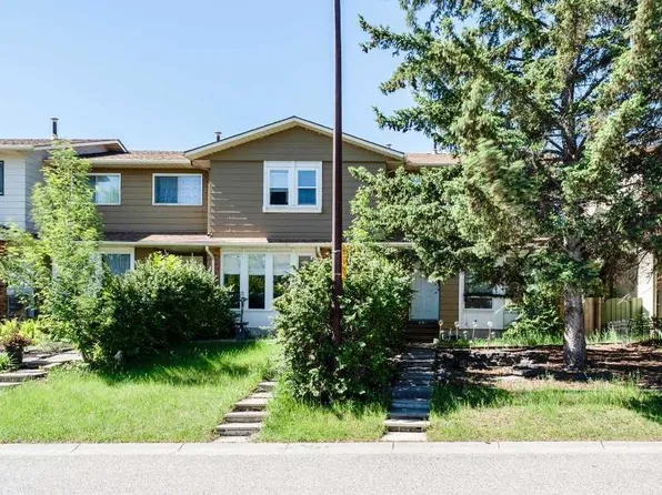 144 NE Midbend Pl SE, Calgary, AB T2X 2J6