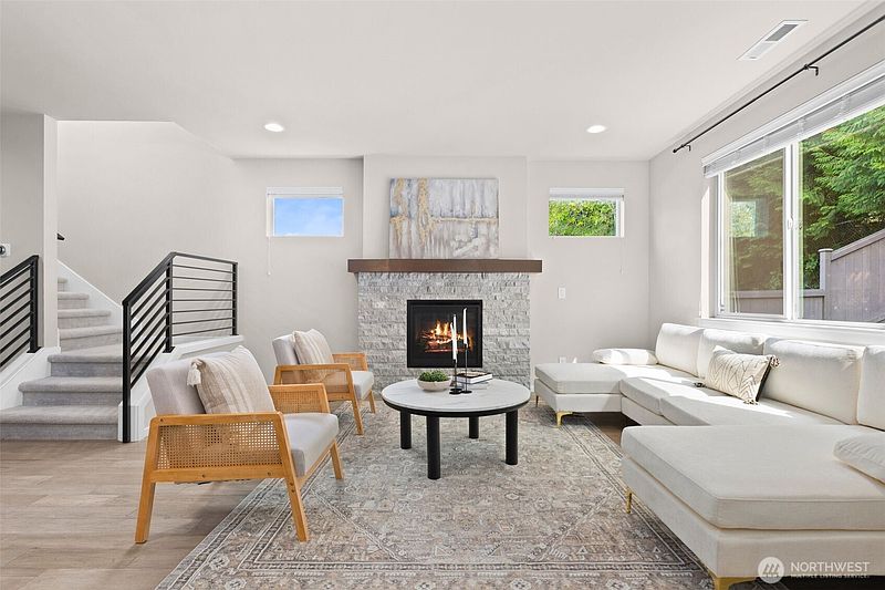 4th image of 13949 SE 183rd Street