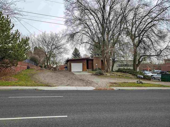 302 N Argonne Rd, Spokane, WA 99206