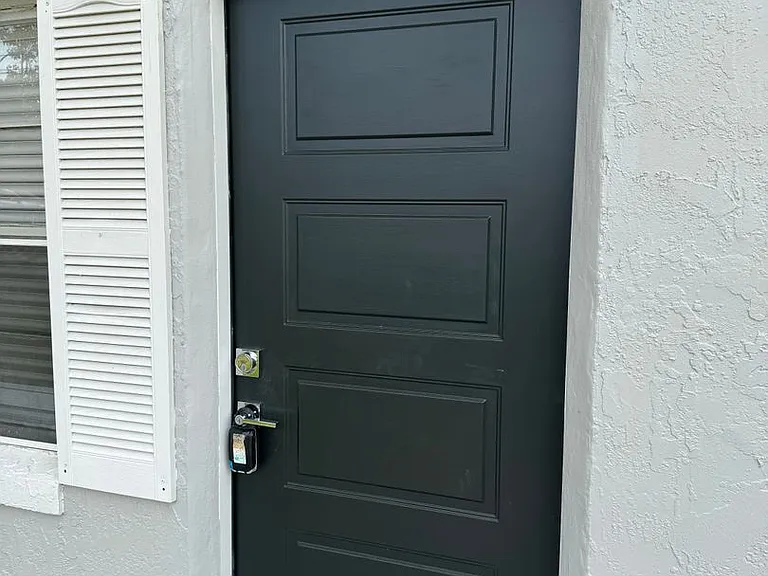 2300 E Crystal Lake Ave — Photo 14