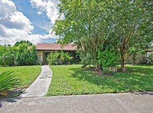 8936 Crichton Wood Ct, Orlando, FL 32819