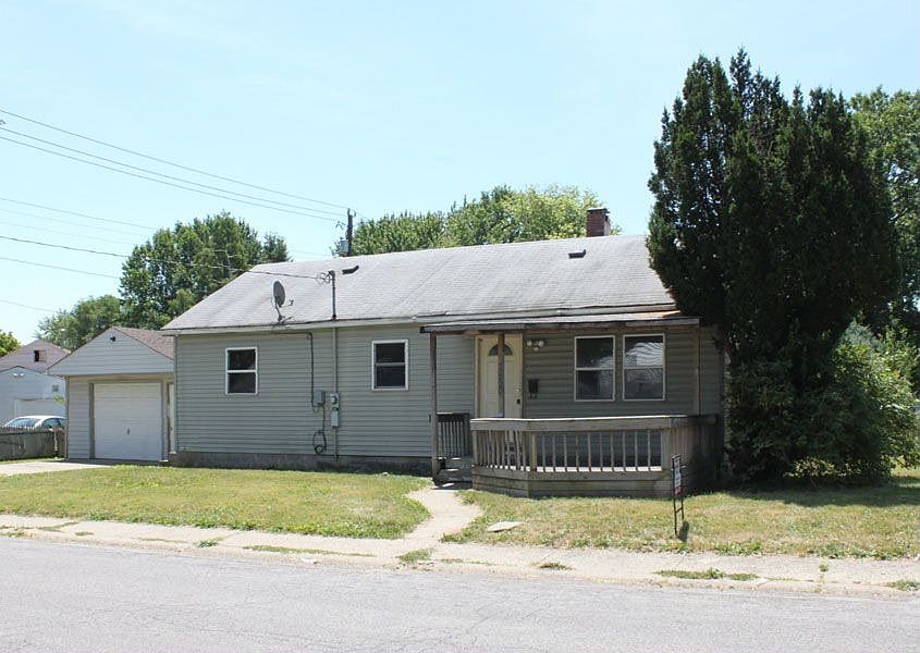 1st image of 2450 N Centennial St