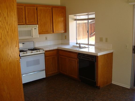 5th image of 14780 Lavender Ln