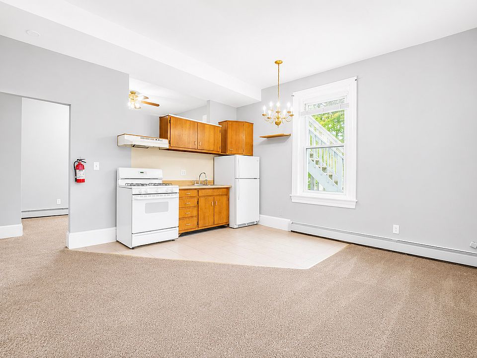 1st image of 239 Vine St APT 5