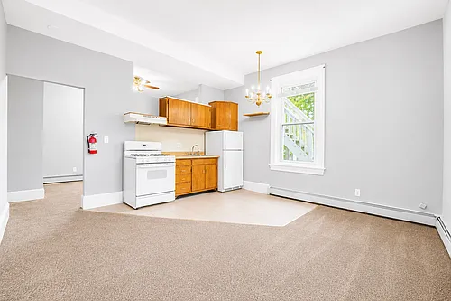 239 Vine St Photo 1