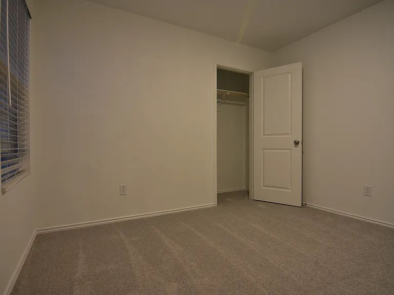 409 Keefer Ln — Photo 79
