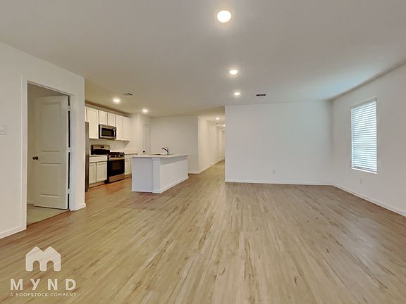 3rd image of 21645 Balzola Ln