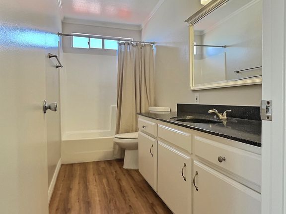 4th image of 4461 32nd St #3